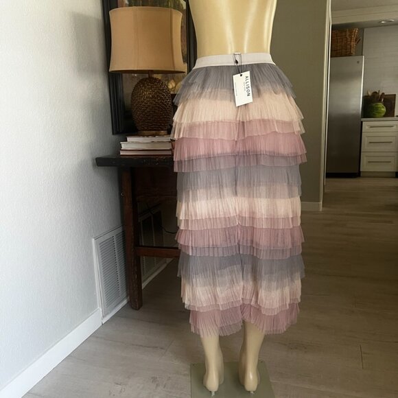 ALLISON New York: Multi Color / Multi Layer / Lined / midi length TULLE SKIRT - Picture 7 of 10